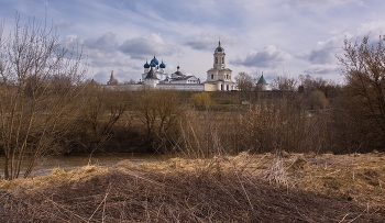 Весеннее / Серпухов, Высоцкий монастырь. Апрель 2026.