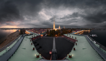 Петербург с крыш - Петропавловская крепость / Октябрь 2014

© EGRAPHOTO
egraphoto.com