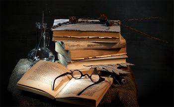 С книгами / Натюрморт с книгами