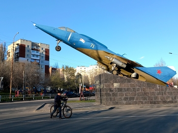Саратов / ***