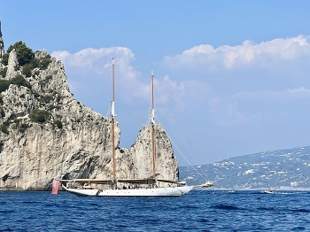 &nbsp; / Around the isle of Capri