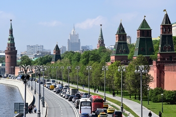 Москва / Кремлёвская набережная