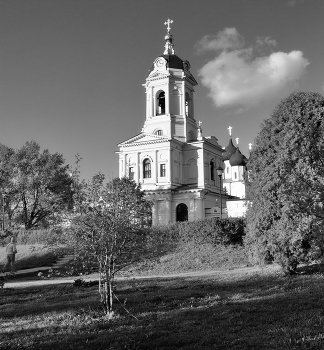 &nbsp; / Весенний сюжет из старого города Серпухов. Фрагмент Высоцкого монастыря 2025 год.