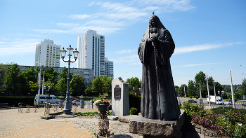 Памятник Алексию II. Епископ Русской православной церкви. Патриарх Московский и всея Руси. / Минск. Беларусь.
