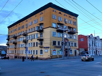 Саратов / ***