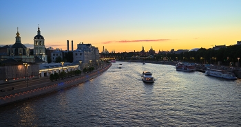 На закате / Москва-река
