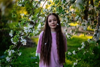 Яблонев цвет / модель Ангелина Табакова