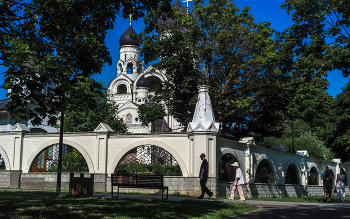 Уголок Москвы / Церковь