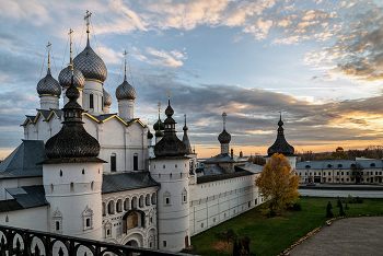 На закате / Ростов Великий. Кремль.