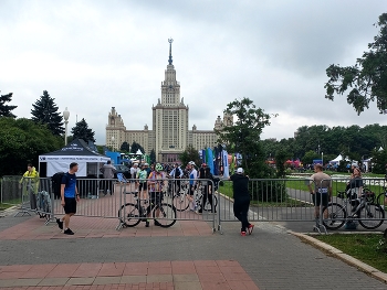 Воробьёвы горы / ***