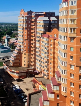 &nbsp; / Вид с соседнего дома