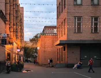 Закоулки Красной Пресни / Москва