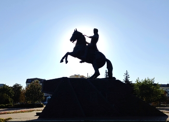 Памятник Ермолову в Орле / Памятник Ермолову в Орле