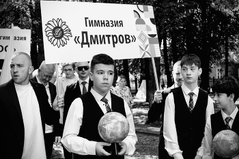 Скоро в школу / ***