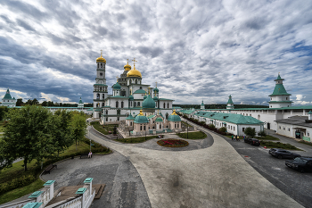 Изумруд и золото. / Изумруд и золото.