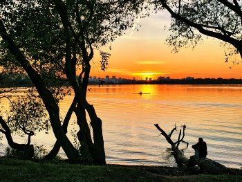 Безмятежность / Закат на Чижевском вдхр.