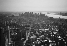 |   Manhattan view   | / Очень ценный для меня, наполненный воспоминаниями кадр.
Сделан в 2002, к сожалению, на пленочную мыльницу.