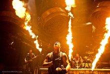 Rammstein / Для многих попасть на концерт Rammstein - было мечтой с детства.

http://toxaby.livejournal.com/429694.html - фото с концерта.