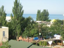 Вид на море / Фотография сделана из пансоната "Прикарпатье".Вид на море с нашего номера.