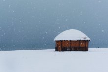 Бунгало зимой / Batumi beach in winter