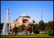 Собор Святой Софии / Шедевр византийской архитектуры с богатейшей историей. 

Стамбул, Турция