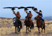 Три богатыря / Казахская национальная забава - охота с ловчими птицами (кусбеги).