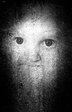 Пятно. / Детское лицо проступает в сыром пятне на стене