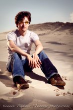 Oakley man in desert / *****