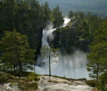 Норвегия №6 / У каждого должна быть своя лужа, свой закат, и, конечно, водопад.