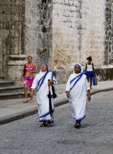 На службе у Святого Престола / Куба. Старая Гавана. Монашки. Микросерия: служители культа.