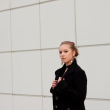 Elizabeth / &quot;воздух&quot;

больше на
http://yurikov.livejournal.com/5377.html