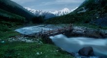 Вечер в горах / Вечерний пейзаж в долине реки Ирик, Северный Кавказ