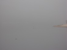 В тумане.... / Одним осенним утром на реке Припять...