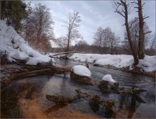 / О студеной воде / / 2 горизонтальных кадра с брекеттингом.
Итого - шесть.