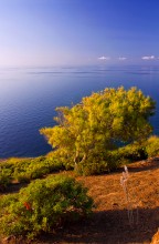 Вид на Средиземное море с о. Устика / о. Устика, Италия