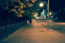 Одинокий путник / Улица в Центре Минска.