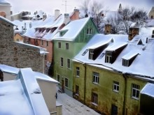 крыши / слушая: Blackmore's Night - Minstrel Hall
http://www.youtube.com/watch?v=2-TyW9ivQq0&am...