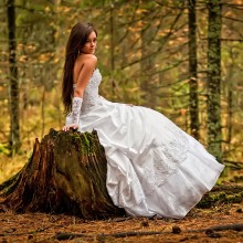 Невеста в лесу... / Модель Юля. Снято в Ханеты-Мансийске.