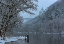 Храм на белой горе / Зима, Святогорск, Лавра