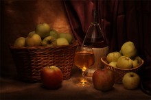 Антоновка / Натюрморт с яблочным соком