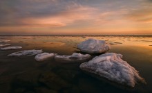 В красках весеннего заката / Март.Бердянский залив.