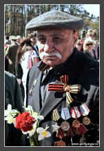 С Днем Победы! / Тверь, 9 мая 2011 года
Полный фоторепортаж можно посмотреть здесь: www.gorbunow.ru/pg_090511.html