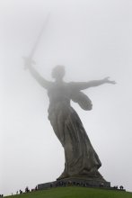 9 мая- Мамаев курган / дождь, туман, слякоть