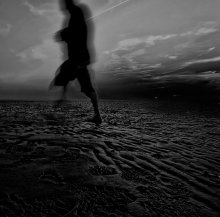 &nbsp; / Германия.Северное море.
Снимок сделан на закате со штатива (высота 25 см),стоящего на песке.