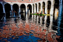 Площадь у моста Риальто. (Наводнение в Венеции) / Семь дней в декабре 2008 г.