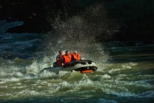 В бурных водах Катуни / без комментариев