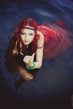 Happy Hippy mermaid / Модель: Многоликая Юля-хиппи) - http://vkontakte.ru/izo_lda_marla
Визажист: Ирина Спиридонова - http://vkontakte.ru/id40690048
Больше тут: http://cxalena.gallery.ru/watch?a=jbM-g6dE