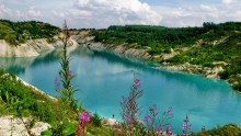 Бирюзовое озеро / Никакого фотошопа.Вода имеет естественный цвет,переданный на фотографии..