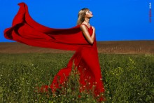 Ledi in red / Model: Svetlana