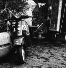 LoveMotoLove / Rolleiflex 2.8F
улицами Неаполя